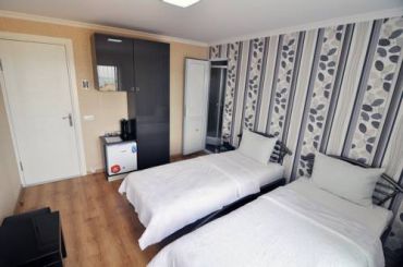 Twin Room with Lake View