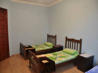 Economy Triple Room