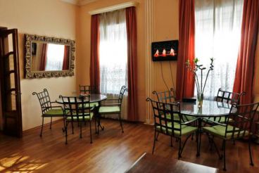 Golden Town Hotel
