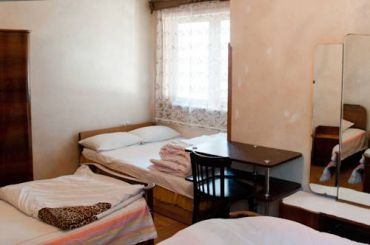 Family Room (5 Adults)