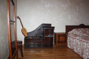 Economy Family Room (3 Adults)