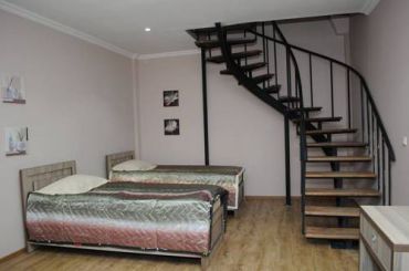 Duplex Triple Room