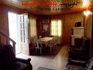 Quadruple Room with Private Bathroom