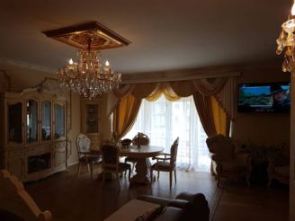 5 rooms in centre of tbilisi