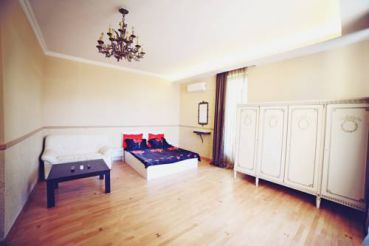 Triple Room with City View