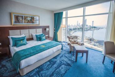 Superior Queen or Twin Room with City View